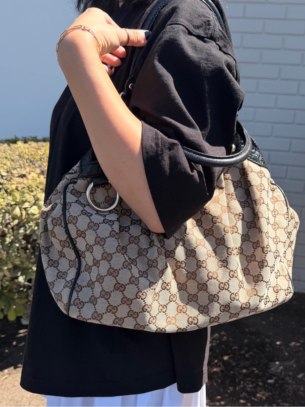 Authentic Gucci GG Monogram Canvas & Black Leather Tote Bag - Picture 6 of 6